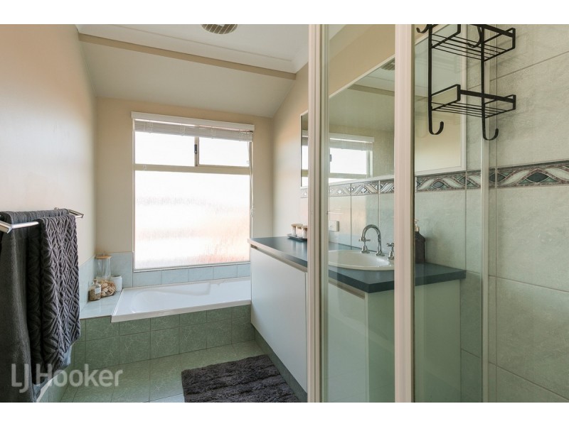 11 Collie Close, Rockingham WA 6168