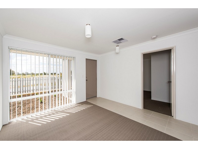 36 Mallina Crescent, Golden Bay WA 6174