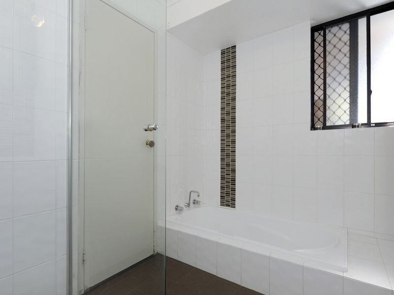 38 Council Avenue, Rockingham WA 6168