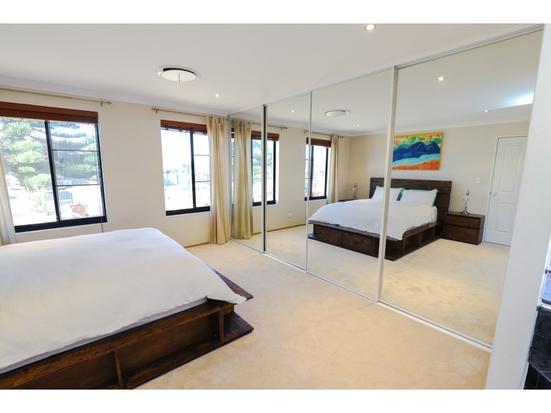 24 Harrington Waters Drive, Waikiki WA 6169