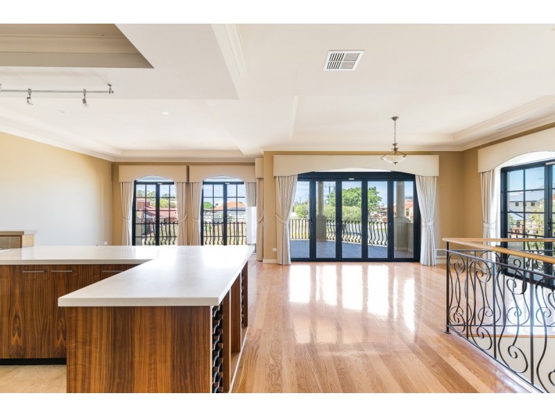 5A Hillman Street, Rockingham WA 6168