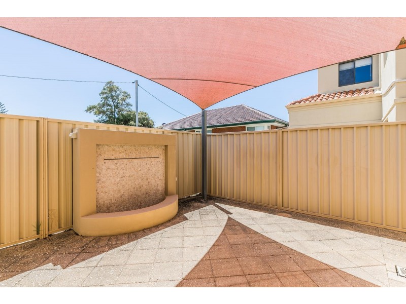 5A Hillman Street, Rockingham WA 6168