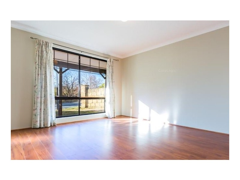 32 Nottingham Parkway, Orelia WA 6167