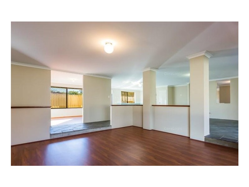 32 Nottingham Parkway, Orelia WA 6167