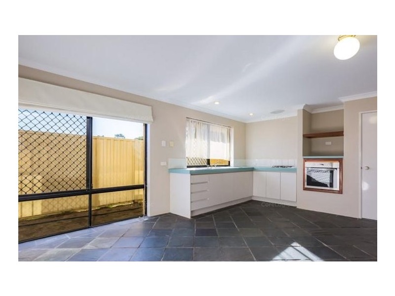 32 Nottingham Parkway, Orelia WA 6167