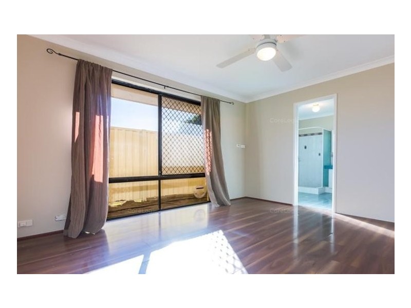 32 Nottingham Parkway, Orelia WA 6167