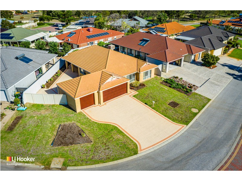 8 Cambernon Green, Port Kennedy WA 6172
