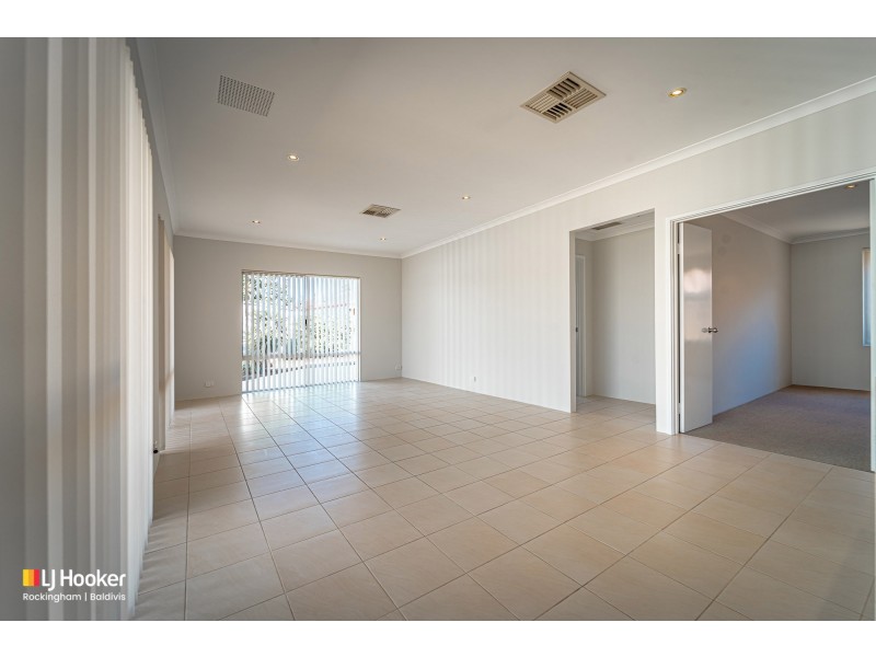 8 Cambernon Green, Port Kennedy WA 6172