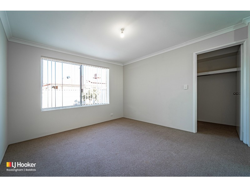 8 Cambernon Green, Port Kennedy WA 6172