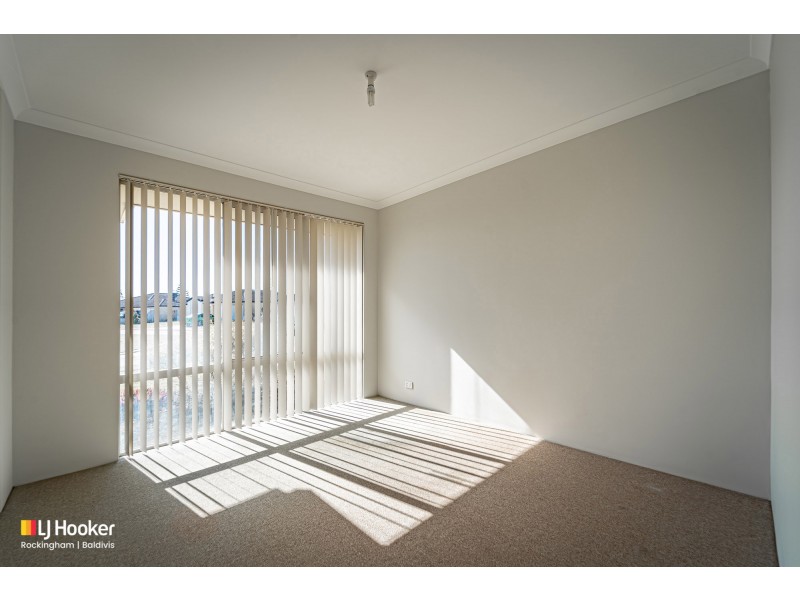 8 Cambernon Green, Port Kennedy WA 6172