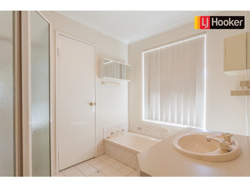 12 Jersey Way, Waikiki WA 6169