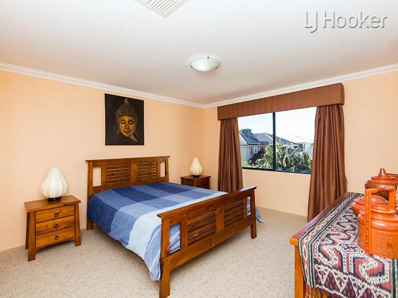 19 Cobblestones Circuit, Secret Harbour WA 6173