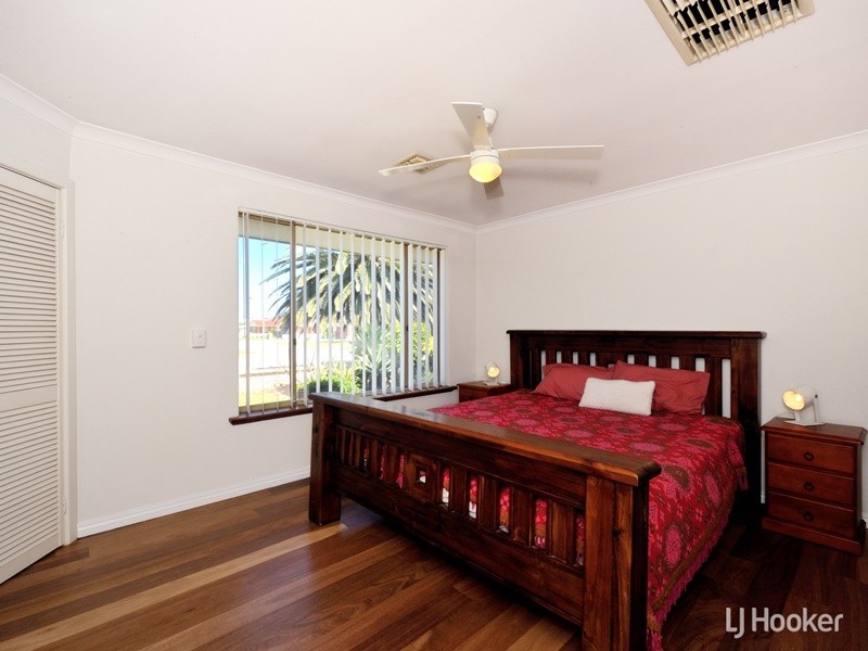 24 Leeuwin Parade, Rockingham WA 6168