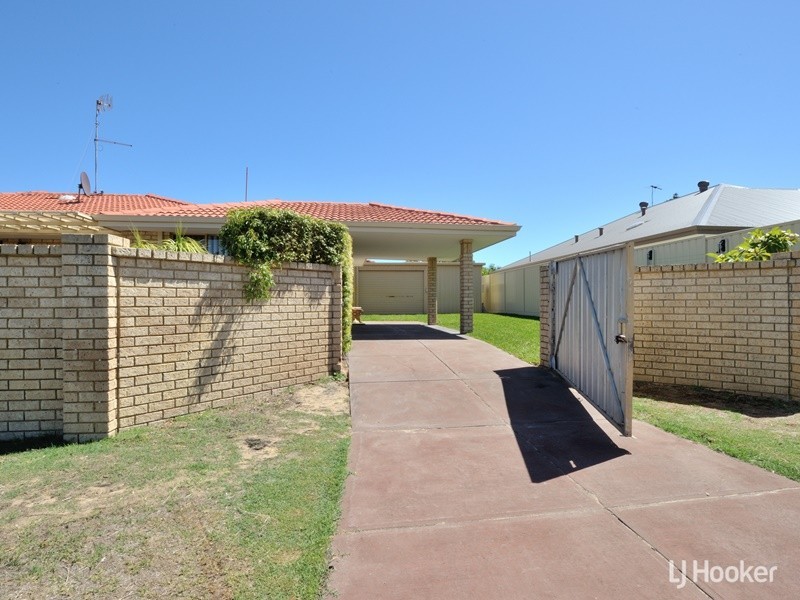 24 Leeuwin Parade, Rockingham WA 6168