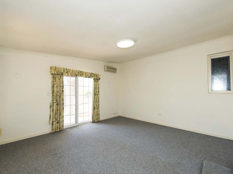 36 Langley Street, Rockingham WA 6168