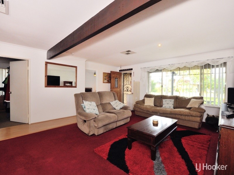 21 Timberlane Loop, Cooloongup WA 6168