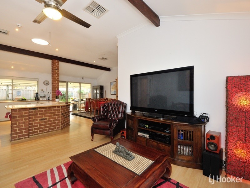 21 Timberlane Loop, Cooloongup WA 6168