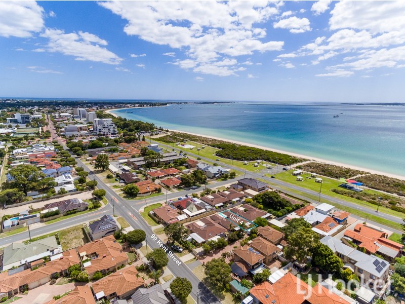 4/90 Kent Street, Rockingham WA 6168