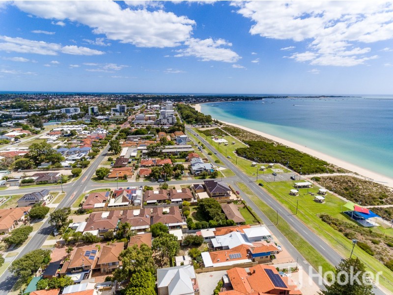 4/90 Kent Street, Rockingham WA 6168