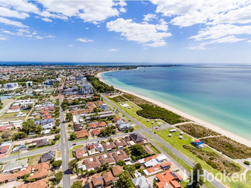 4/90 Kent Street, Rockingham WA 6168