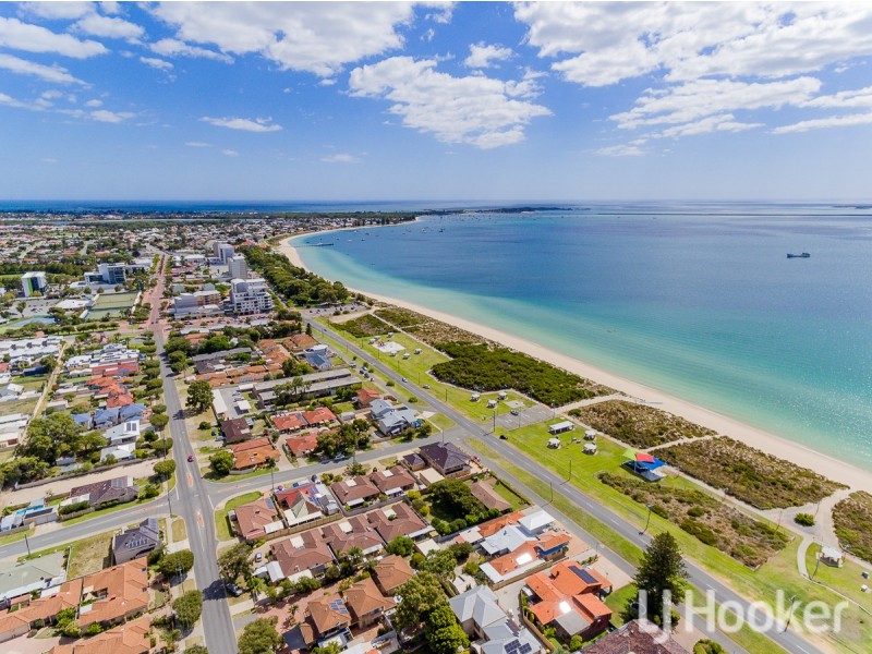 4/90 Kent Street, Rockingham WA 6168