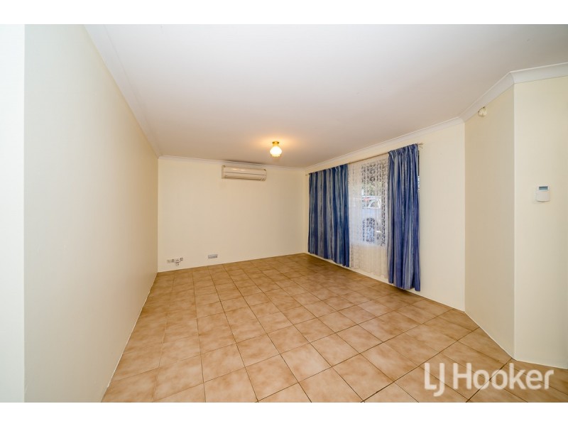 1 Camm Place, Waikiki WA 6169