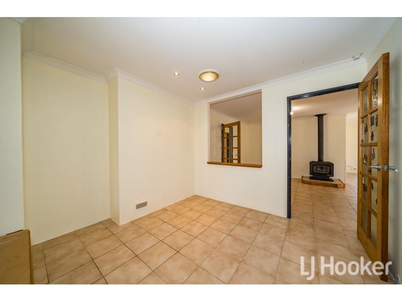 1 Camm Place, Waikiki WA 6169