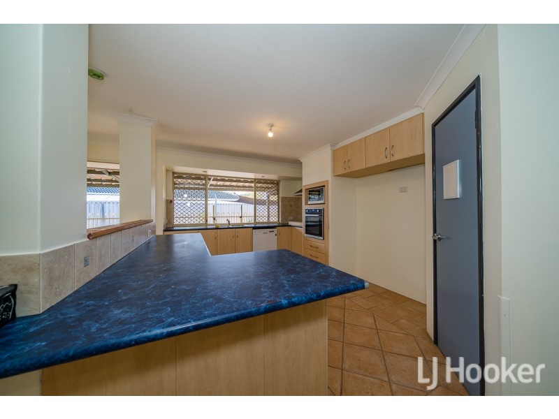 1 Camm Place, Waikiki WA 6169