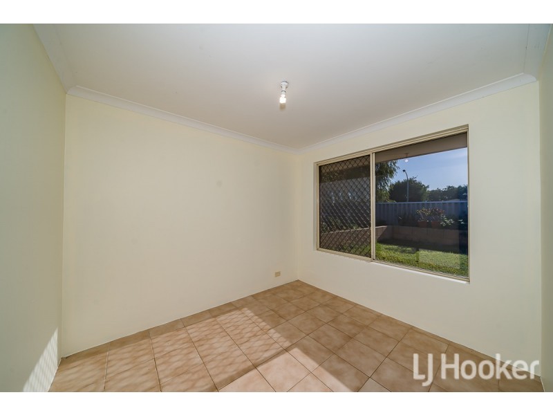 1 Camm Place, Waikiki WA 6169