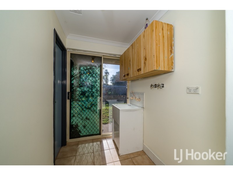 1 Camm Place, Waikiki WA 6169