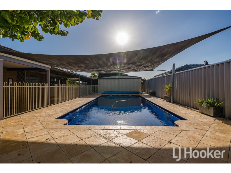 1 Camm Place, Waikiki WA 6169