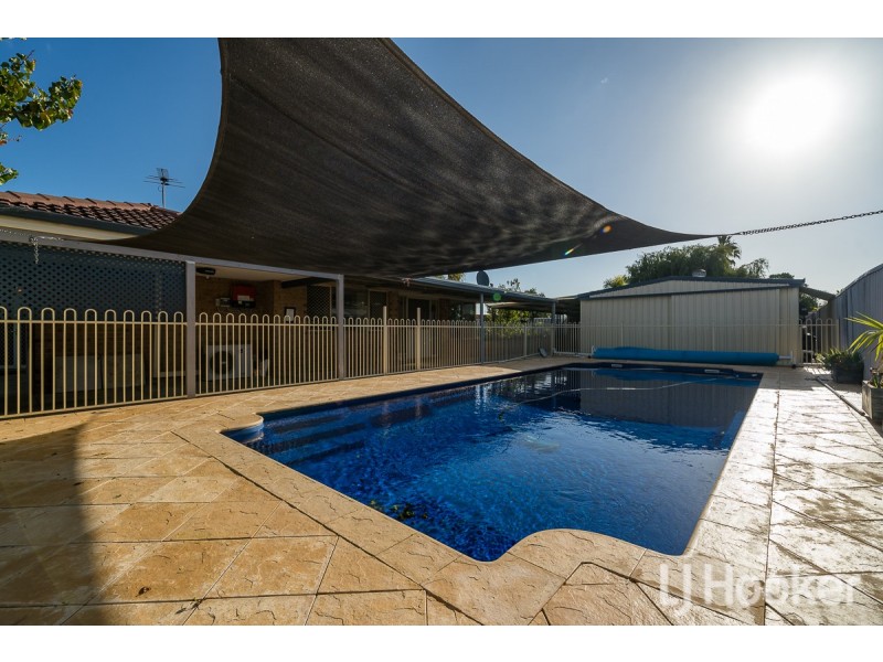 1 Camm Place, Waikiki WA 6169