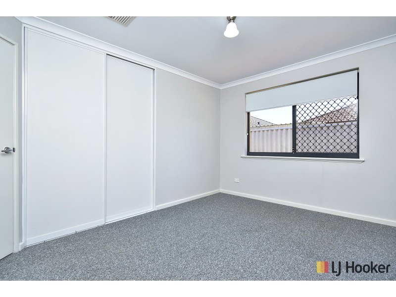 36 Brindabella Avenue, Rockingham WA 6168