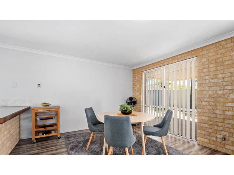 12 Eva Lynch Way, Warnbro WA 6169