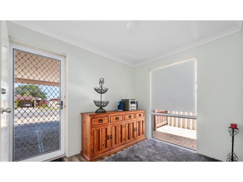 12 Eva Lynch Way, Warnbro WA 6169