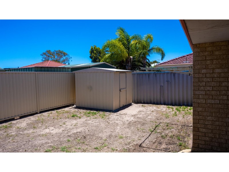 12 Eva Lynch Way, Warnbro WA 6169