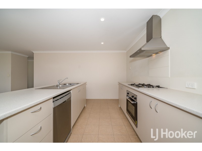 16 Carcione Avenue, Secret Harbour WA 6173