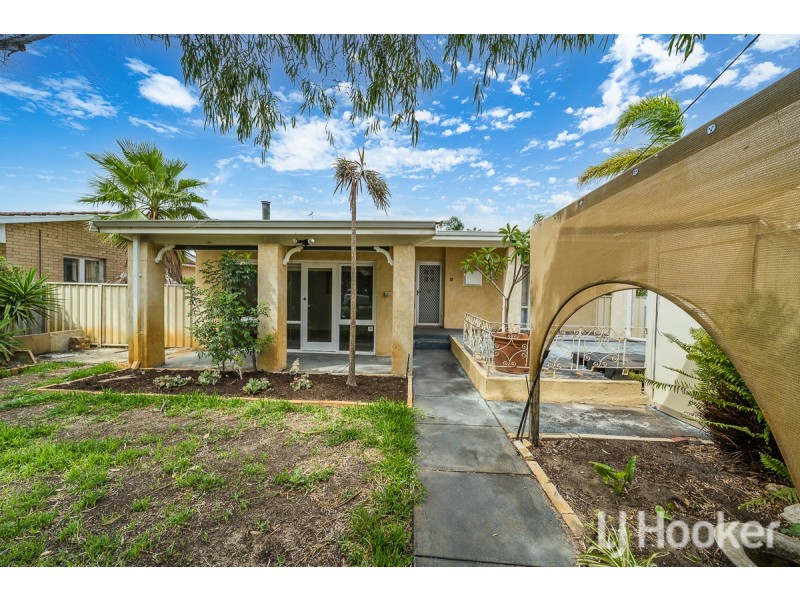 8 Pictor Court, Rockingham WA 6168