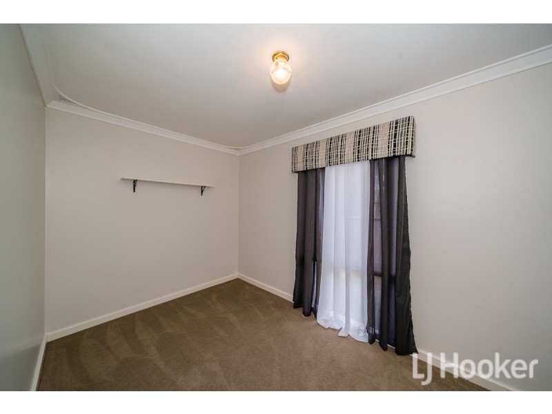 8 Pictor Court, Rockingham WA 6168