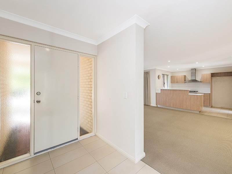 6 Mallee Close, Wannanup WA 6210