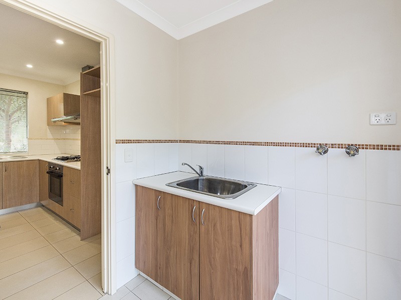 6 Mallee Close, Wannanup WA 6210