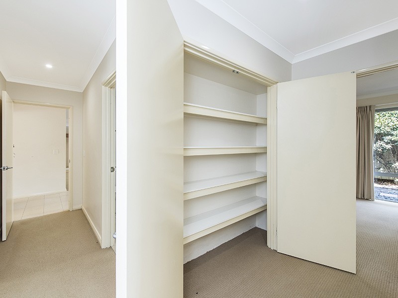 6 Mallee Close, Wannanup WA 6210