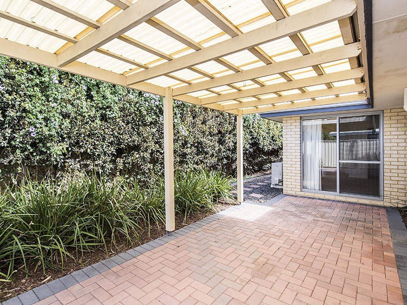 6 Mallee Close, Wannanup WA 6210