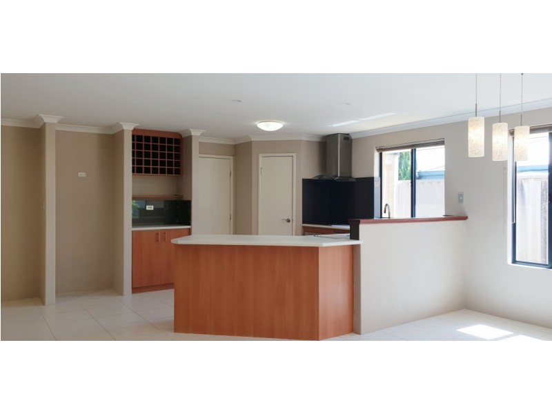 9 Dunster Way, Orelia WA 6167