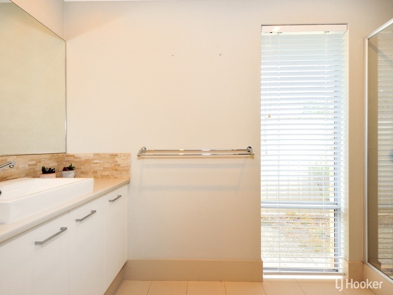 9 Tallering Way, Golden Bay WA 6174