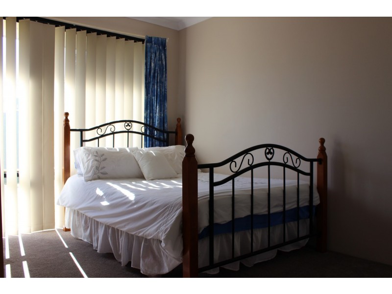 5 Cable Retreat, Waikiki WA 6169