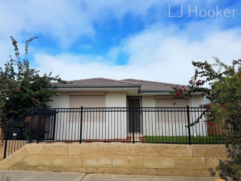 43 Silverline Bend, Bertram WA 6167