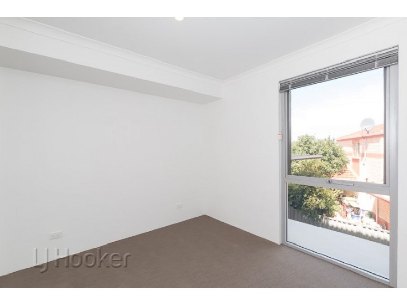 7/102 Kent Street, Rockingham WA 6168
