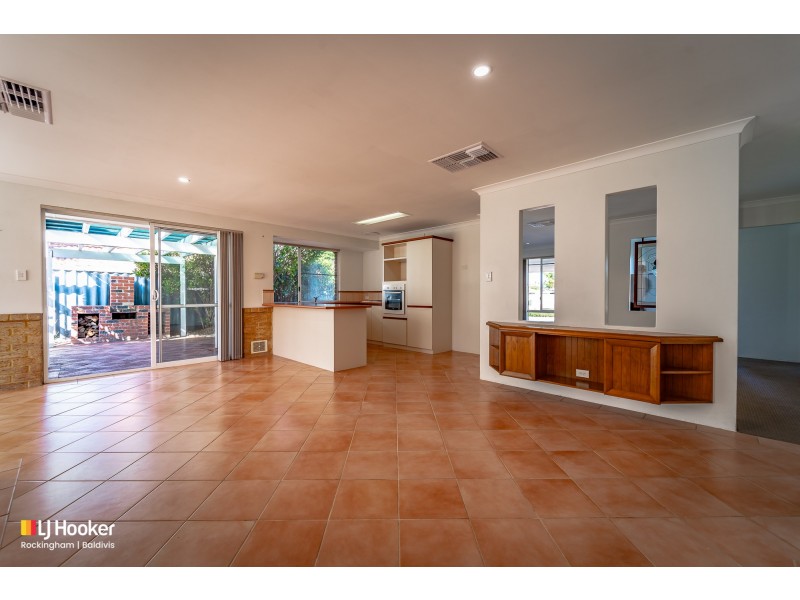 24 Grand Ocean Boulevard, Port Kennedy WA 6172
