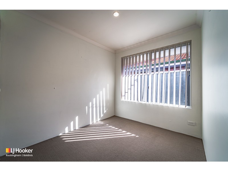 24 Grand Ocean Boulevard, Port Kennedy WA 6172